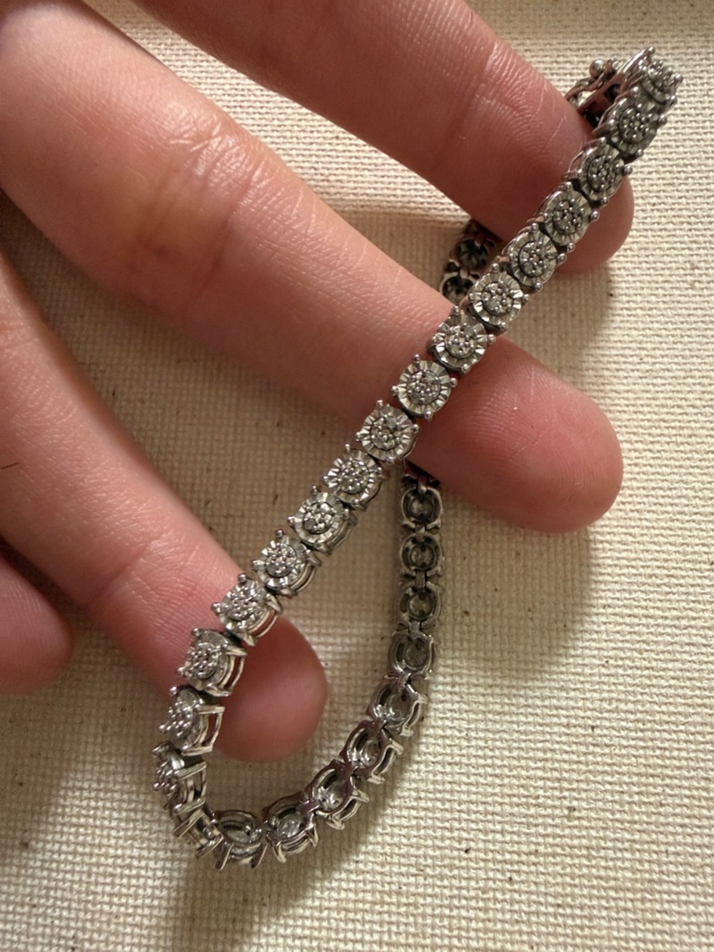 Classic stunning Sterling silver 925 Tennis Bracelet W/ Clear Crystal Accents